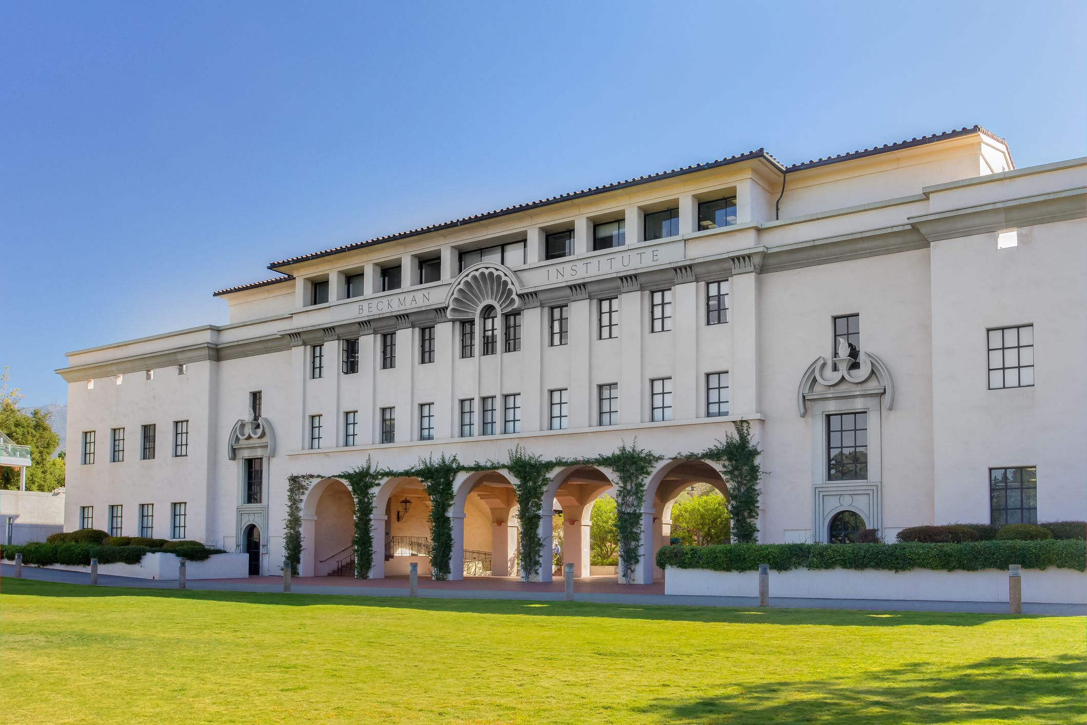 University and R&D, Pasadena, CA